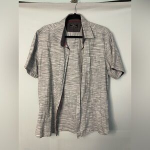 Across The Pond Button Down‎ Short Sleeve Size large